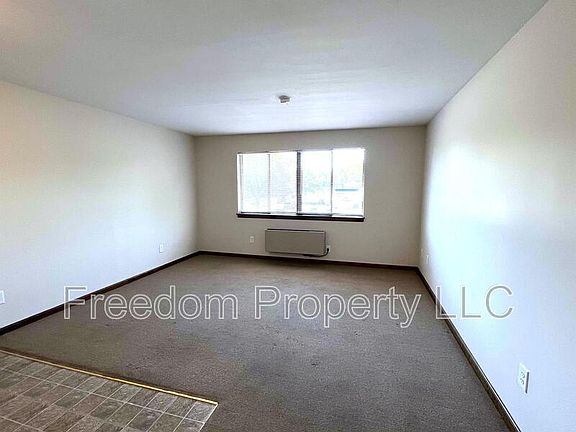 2nd image of 65 East St #11