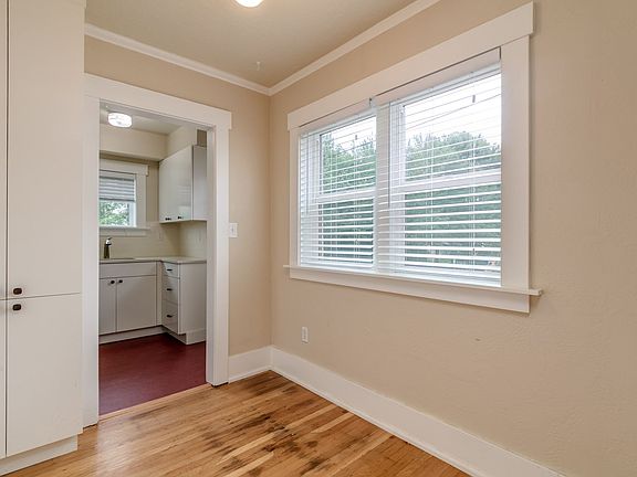 5th image of 1029 NE 31st Ave #0