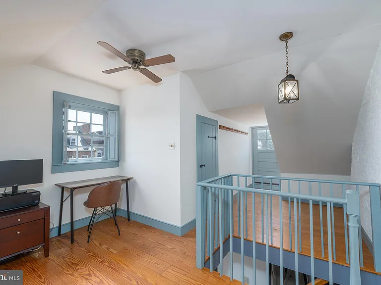 806 S Ann St — Photo 29