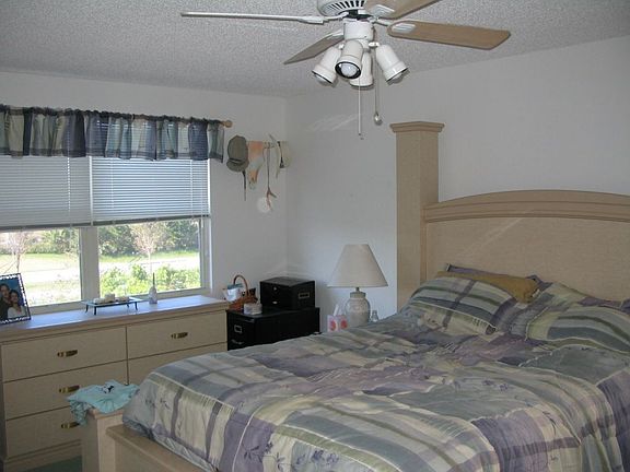 5th image of 1259 NW 110th Ave