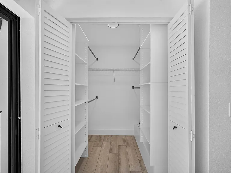 2101 21st Way — Photo 15