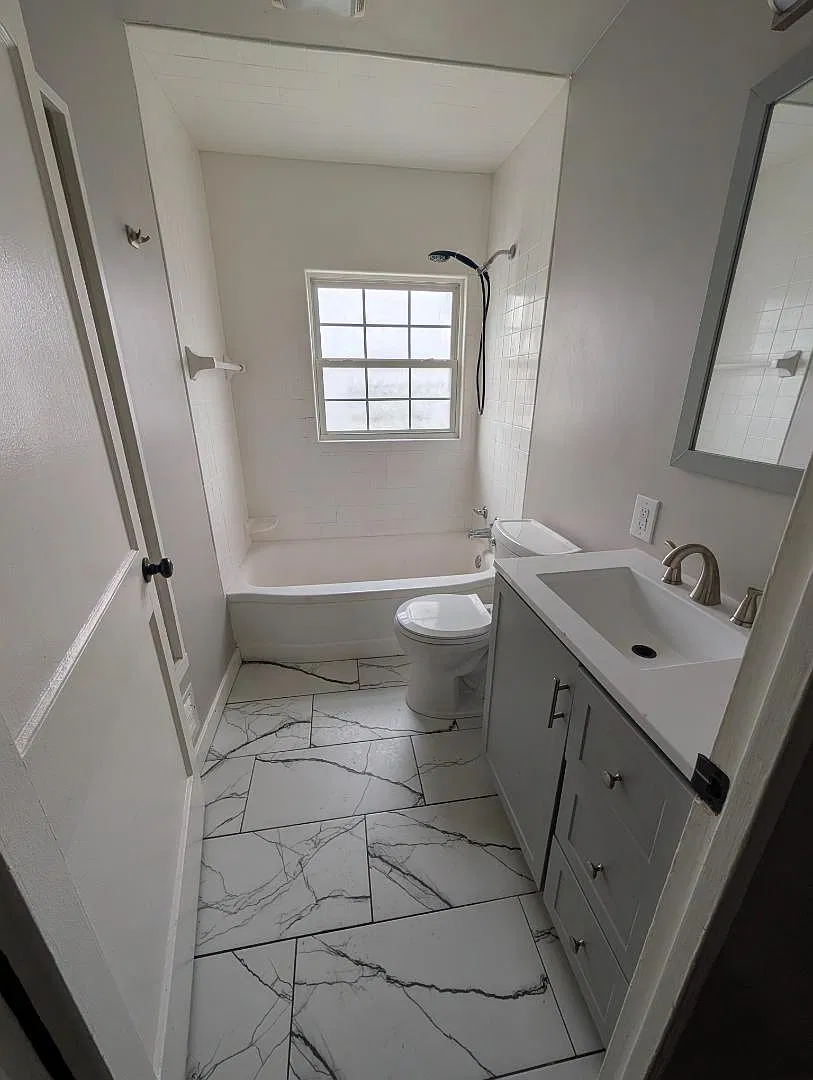 1409 E Dubail Ave — Photo 4
