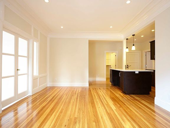 4th image of 1382 Taylor St #15