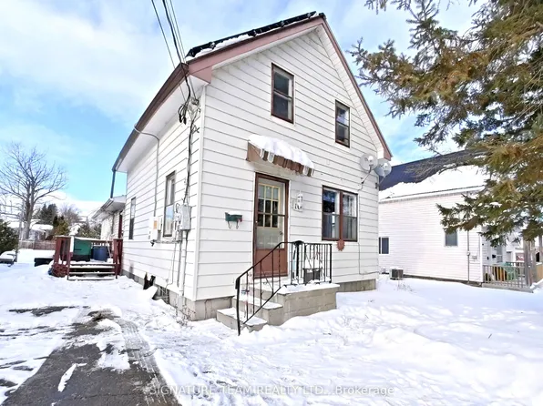 10 Meadow St, Whitewater Region, ON K0J 1K0