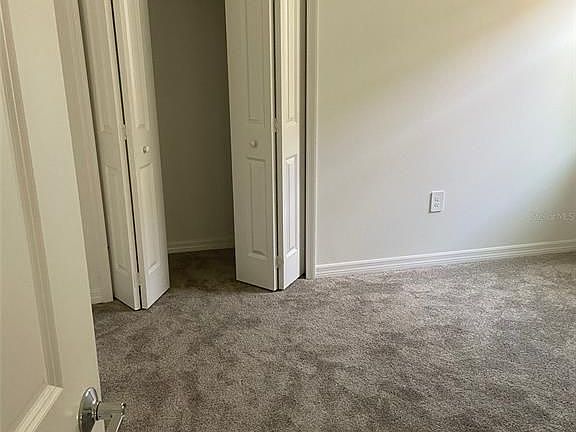 4th image of 652 Grove Ct