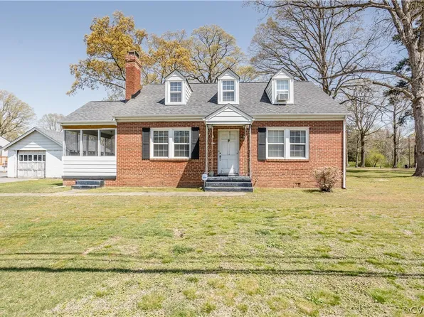 13701 Happy Hill Rd, Chester, VA 23831