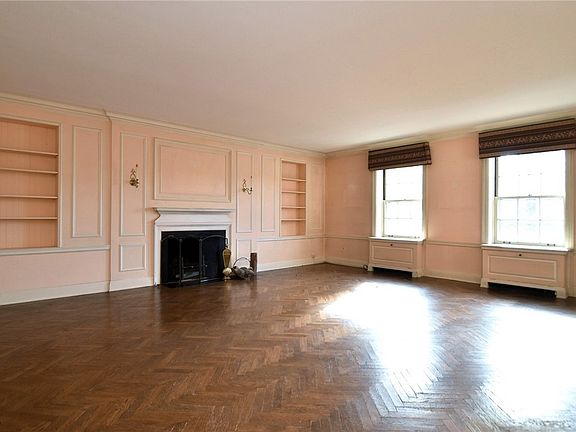 2nd image of 13415 Shaker Blvd APT 9A1