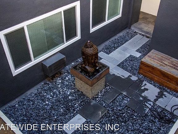 4th image of 855 S Harvard Blvd APT 106