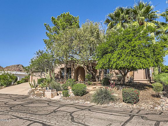 3rd image of 1150 E VILLAGE CIRCLE Drive N