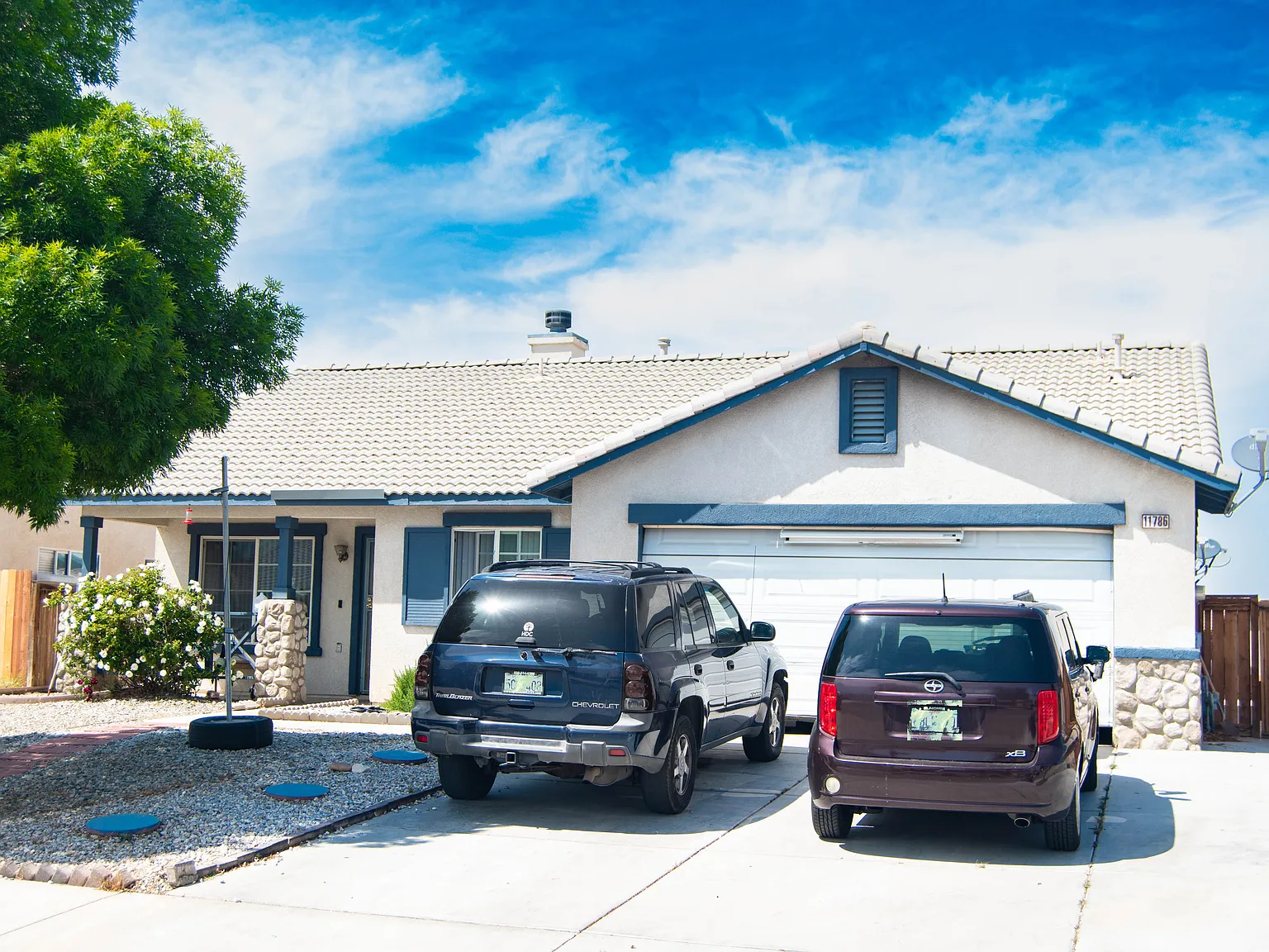 3 bed, 1338 sqft, $2,600 — Photo 1