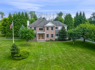 5 Saddle Ridge Rd, Sparta, NJ 07871