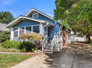 922 W Daniel St, Champaign, IL 61821