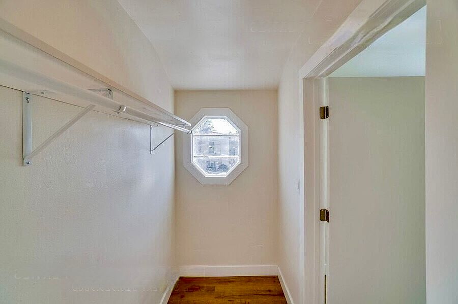 1st image of 1940 Chestnut Ave APT 13