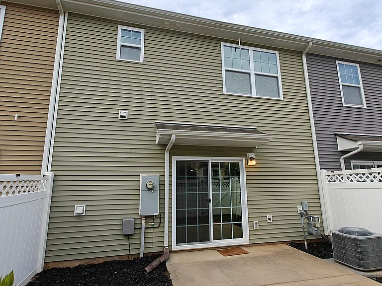 4708 Pepperstone Ln — Photo 26