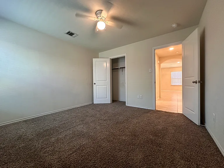 804 Meadow Wood Ln — Photo 14