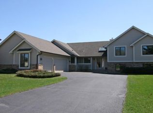 8817 Inverness Ter, Minneapolis, MN 55443