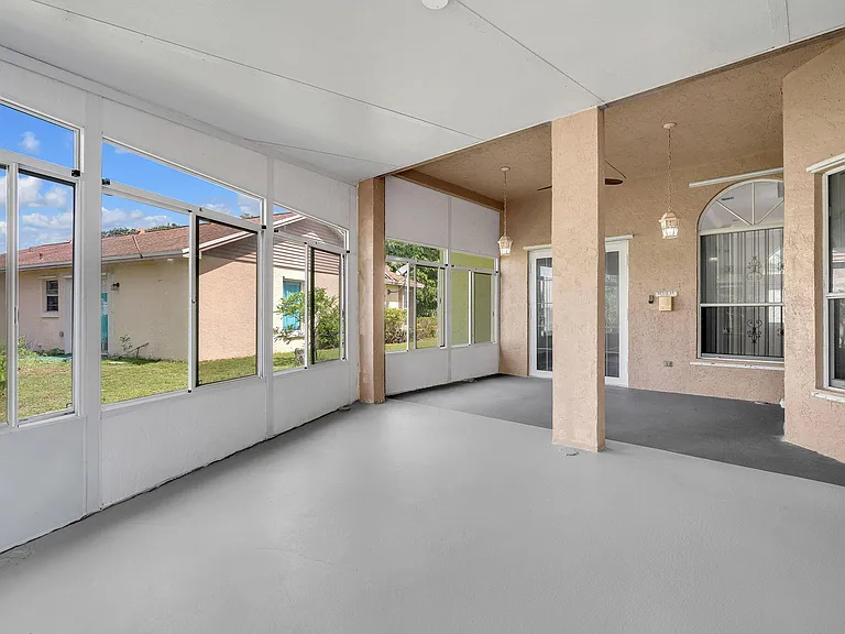 4100 Temple St — Photo 14