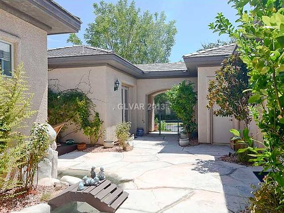 2nd image of 9308 Fontainbleu Dr