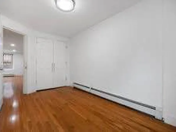 571 Macdonough Street image 16 of 25