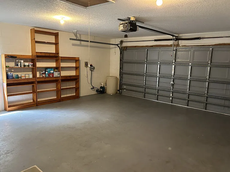 2 Lamar Ln — Photo 11
