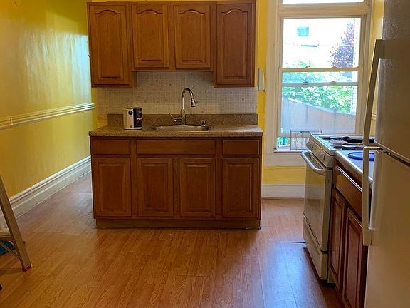 2nd image of 1558 72nd St #2R