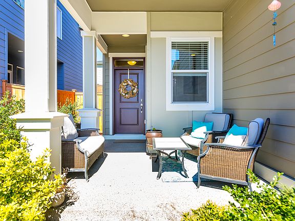 2nd image of 4733 Amber Ct