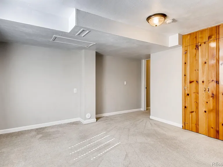 60 Cody Ct — Photo 41