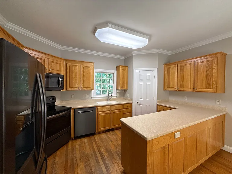 2649 Willowbrook Dr — Photo 10