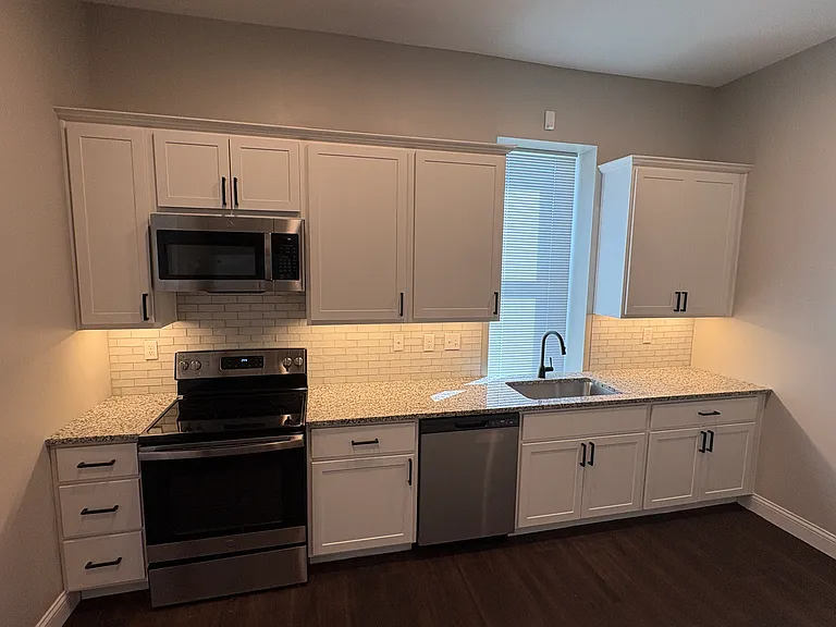 117 S Main St #2E — Photo 16