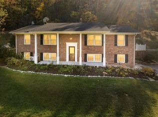 5661 Owens Rd, Radford, VA 24141