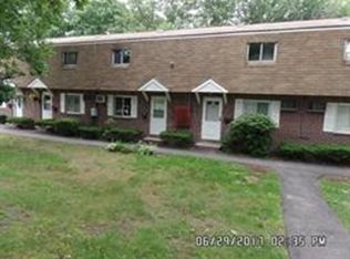 120 Thissell Ave APT 105, Dracut, MA 01826