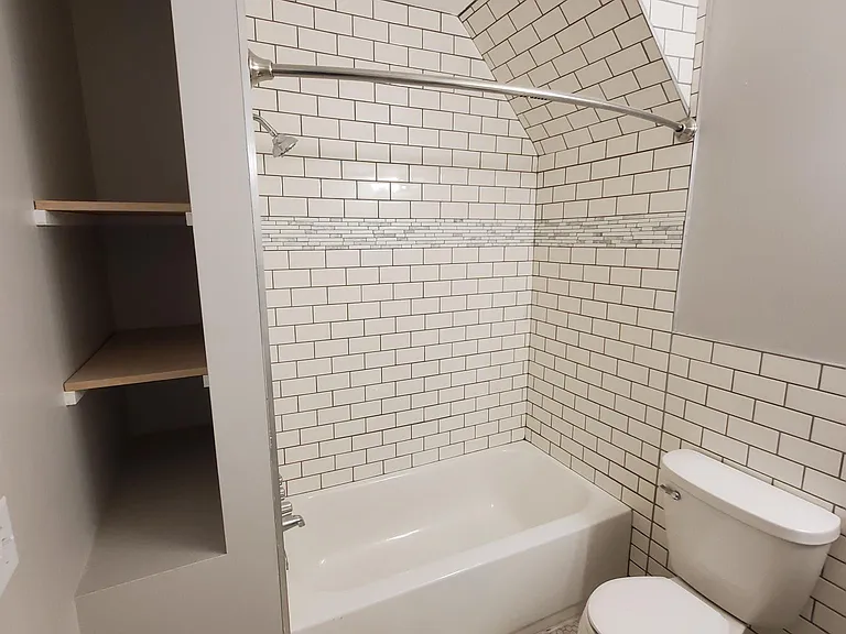 650 Cherry St SE #4 — Photo 10