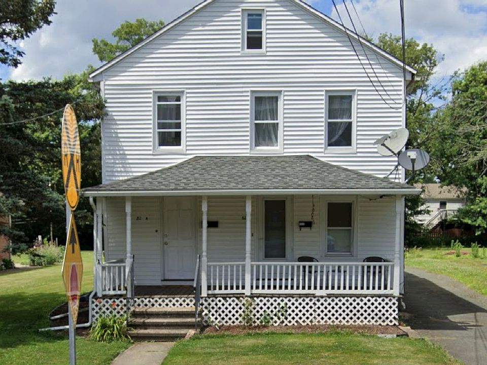 Front view with rear yard space.