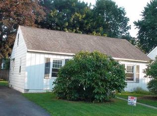 355 Falstaff Rd, Rochester, NY 14609