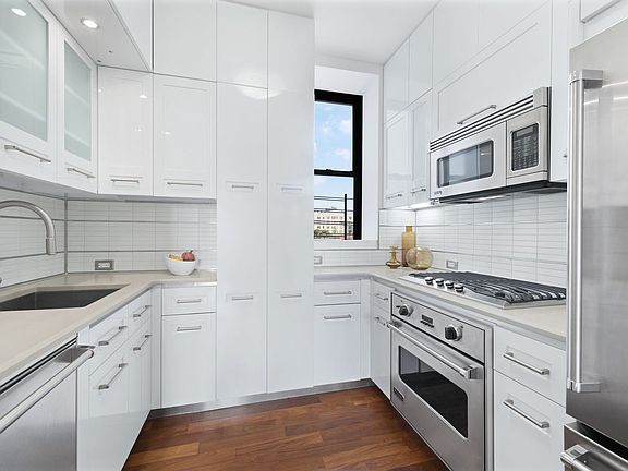 4th image of 219 W 81st St APT 8E