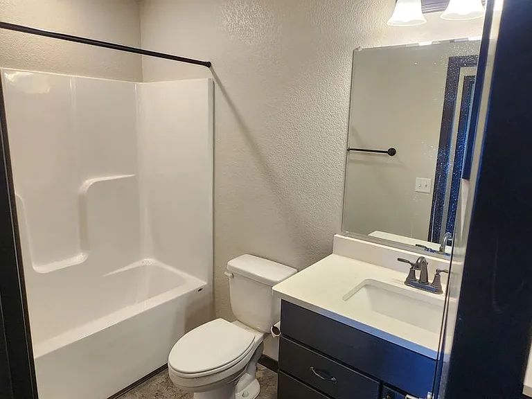 557 Mace Dr — Photo 8