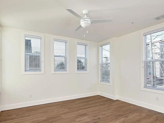 4th image of 2332 Channing Way