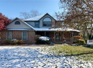 598 Bobwhite Trl, Akron, OH 44319