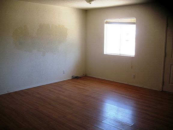 4th image of 2193 E Mustang Dr