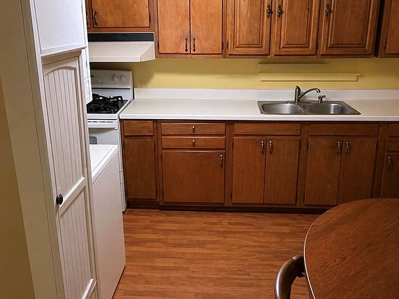 5th image of 2126 Syracuse Dr