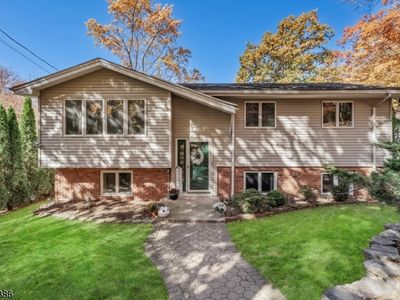 8 Keewadin Avenue, Hopatcong, NJ, 07843