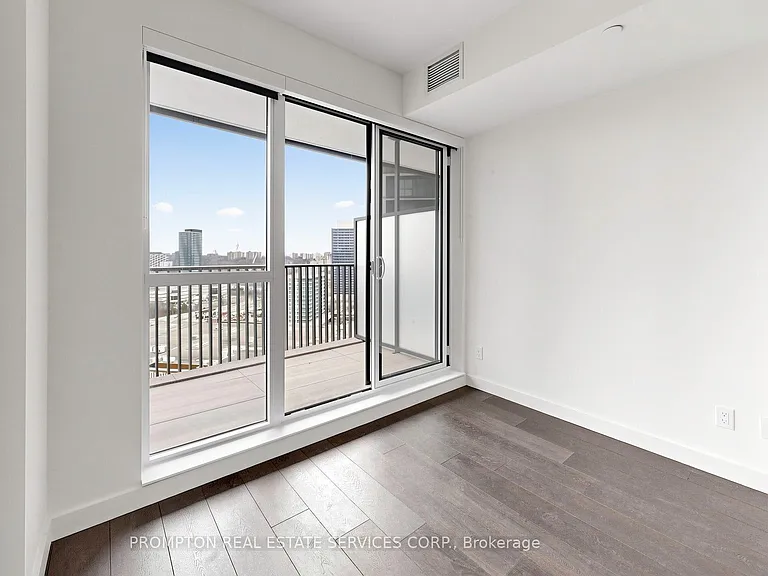 18 Esther Shiner Blvd #1509 — Photo 15