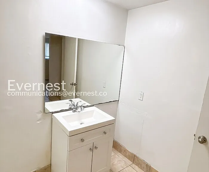 1851 Dana Ln — Photo 9