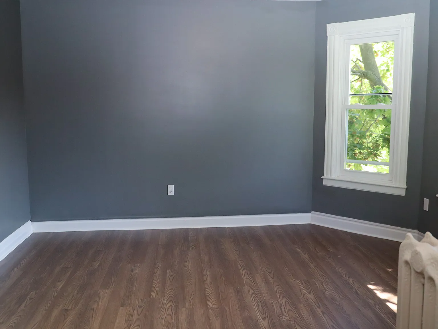 4 bed, 1.0 bath, 1762 sqft, $1,550 — Photo 1