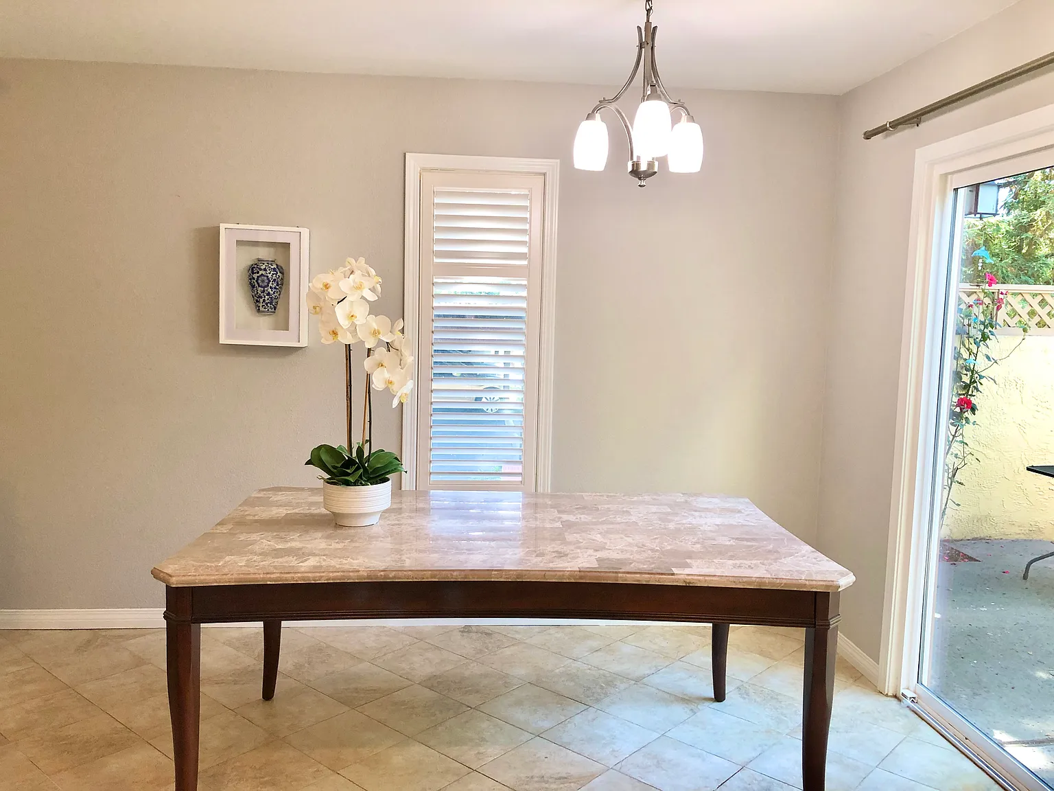 3 bed, 2.5 bath, 1348 sqft, $4,450 — Photo 4