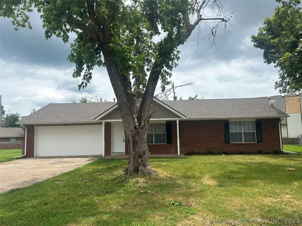 201 E 10th St S, Claremore, OK 74017