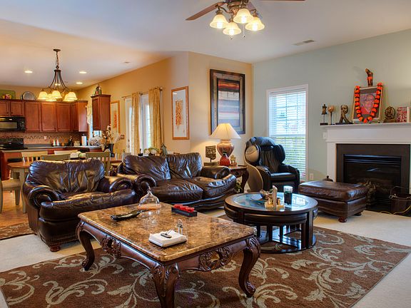 Open Floorplan!