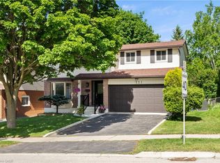 121 Imperial Rd N, Guelph, ON N1H 7Z5