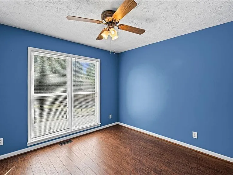 4240 Sugar Mill Dr — Photo 17