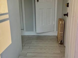 25 Sunset Rd, Valley Stream, NY 11580